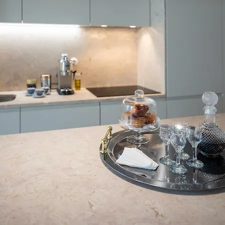 Riverside Downtown Deluxe Daire